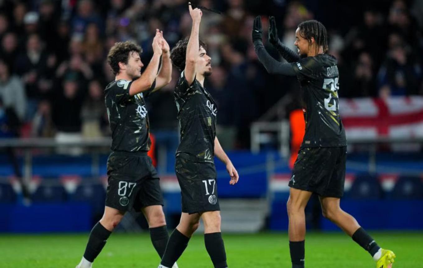 kaiyun体育网-英超被打回原形？欧冠2平4负：曼城0-3,切尔西2-5,阿森纳1-1爆冷